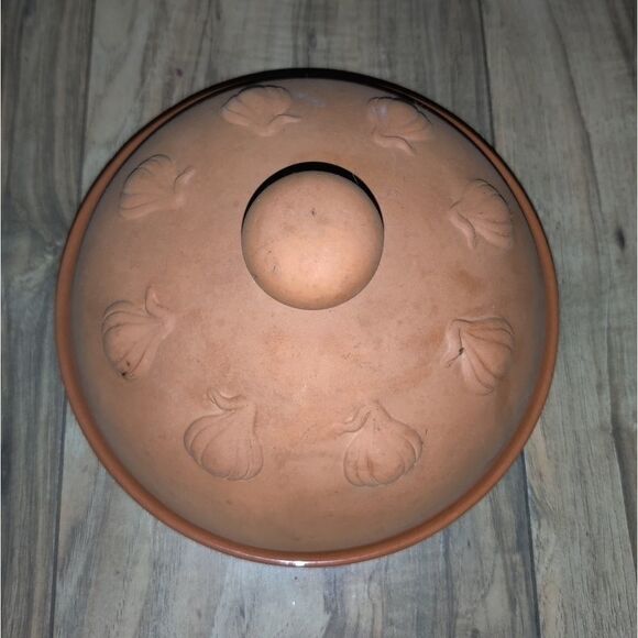 PIC Made In China Terra Cotta Stoneware Garlic Baker Roaster With Garlic Design - Picture 8 of 9